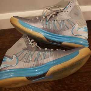 Nike lunarlon flywire hyperdunk